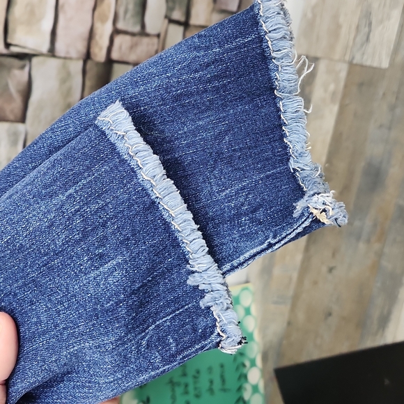 KanCan Elvis High-Rise Skinny Jeans - Picture 9 of 11